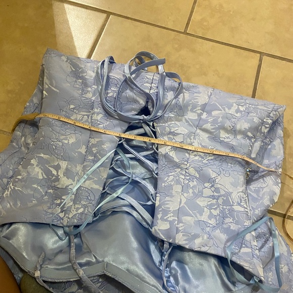 PROM DRESS - Picture 9 of 9